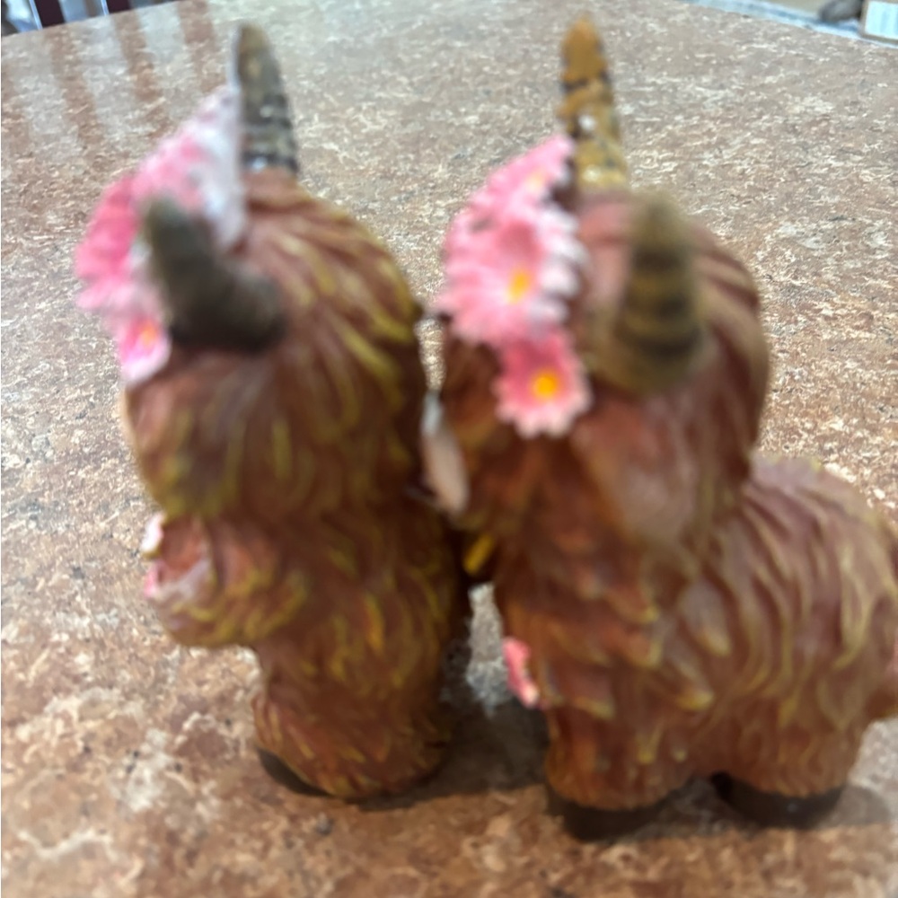 Charming Brown and Pink Highland Cow Figurines - Picture 4 of 5